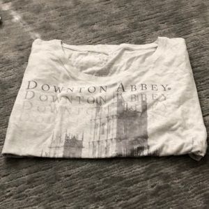 Large flowy cute T-shirt!😍